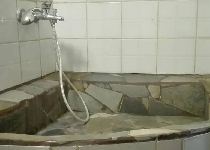 Budget Near Metro! Apartament