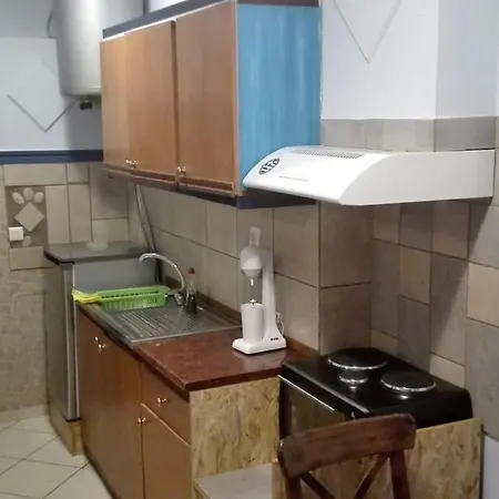 Budget Near Metro! Appartamento Salonicco